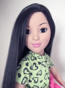 18 madame alexander dolls